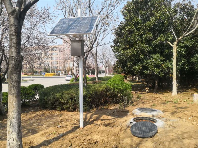 野外安裝太陽能供電電磁流量計安裝現場圖片